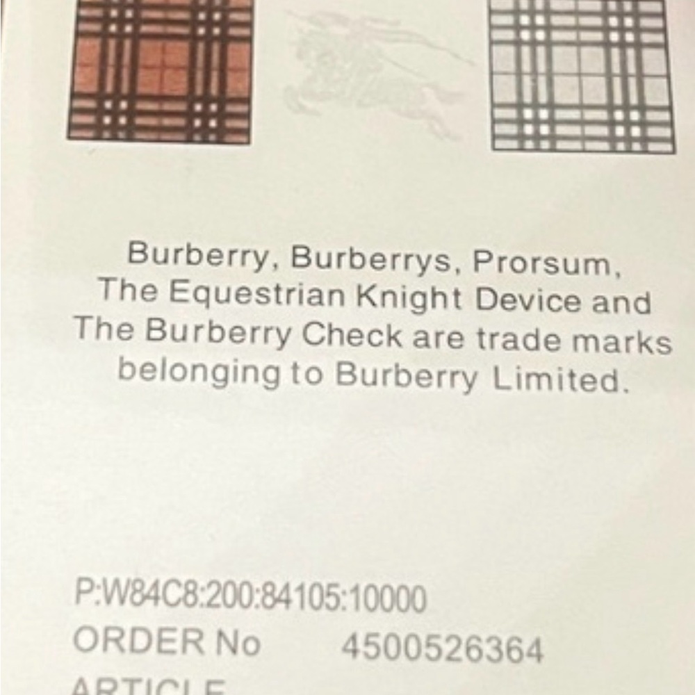 New authentic Burberry Beige Check Knit Cardigan with Subtle Black Detail. 🇮🇹 - Picture 7 of 8